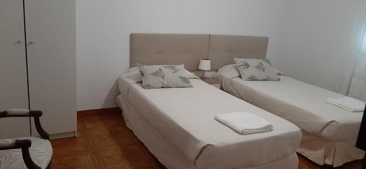 Alojamiento Casa Leon Santoña 외부 사진