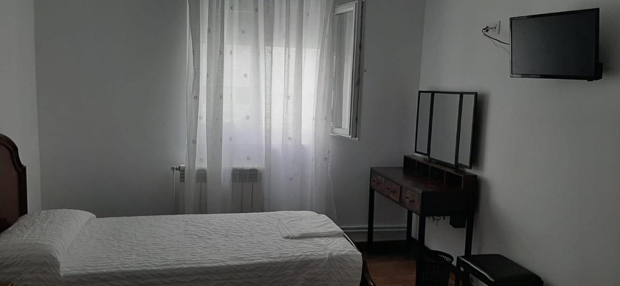 Alojamiento Casa Leon Santoña 외부 사진