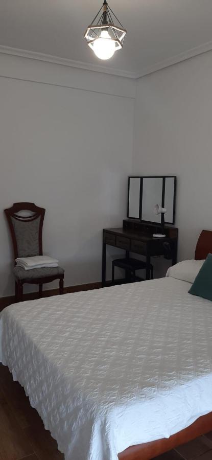 Alojamiento Casa Leon Santoña 외부 사진