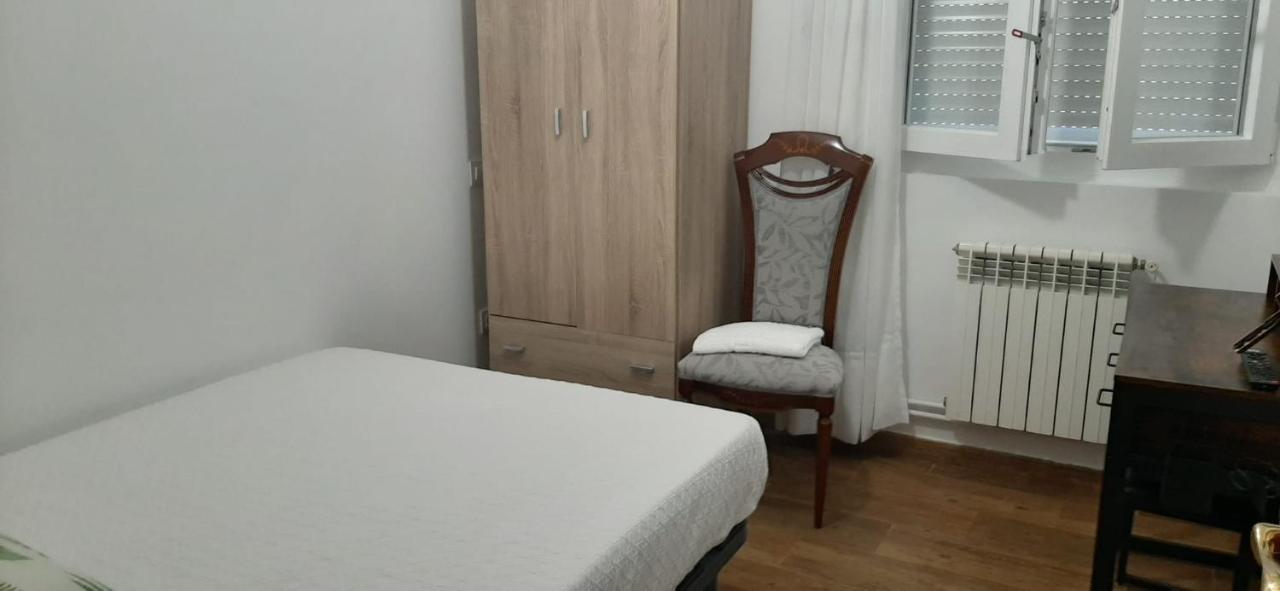 Alojamiento Casa Leon Santoña 외부 사진