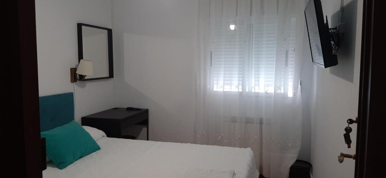 Alojamiento Casa Leon Santoña 외부 사진